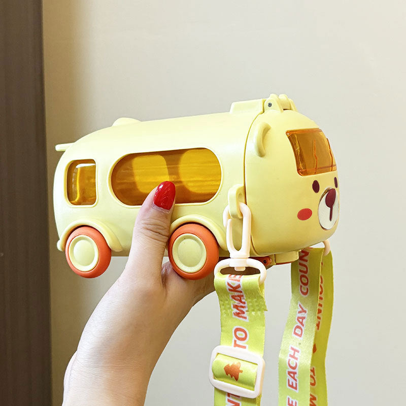 Children's high-value cartoon baby bus car water cup cartoon bounce straw plastic cup kindergarten water cup