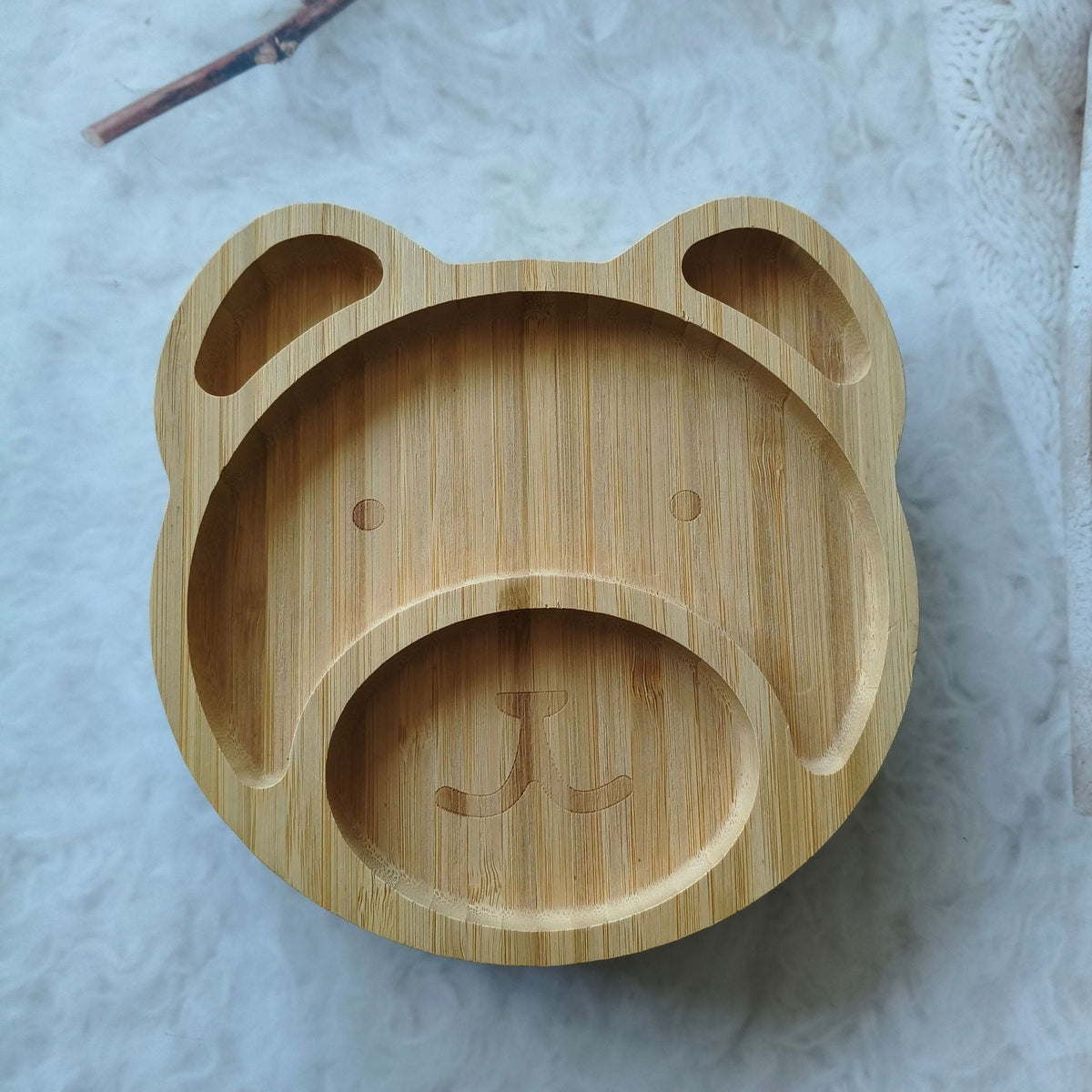 Bamboo and wood plate children's suction cup one-piece compartment wholesale baby food supplement tableware cartoon bear shape food supplement plate